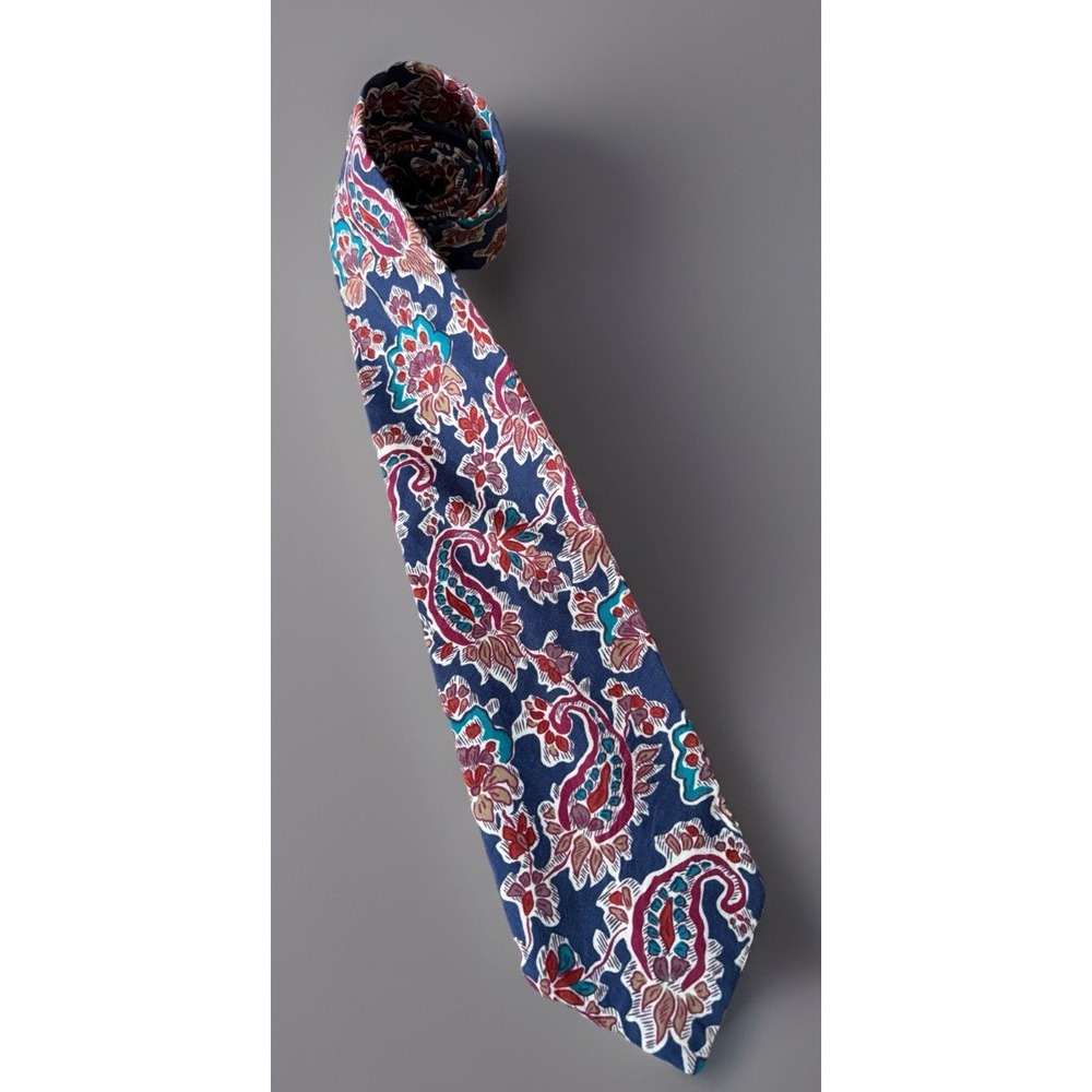 J.T. Beckett Neckwear Tie Vibrant Multi Color Floral Pattern USA Cotton JBHS